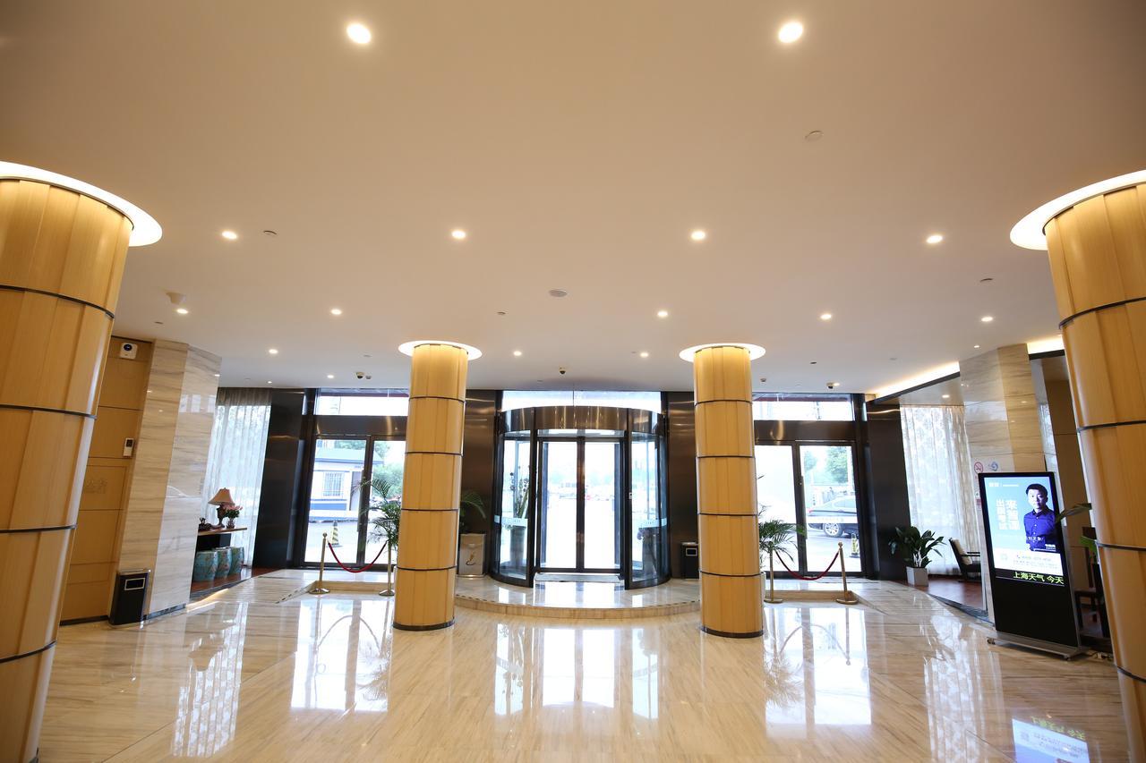 Crown Crystal Hotel Sanghaj Kültér fotó