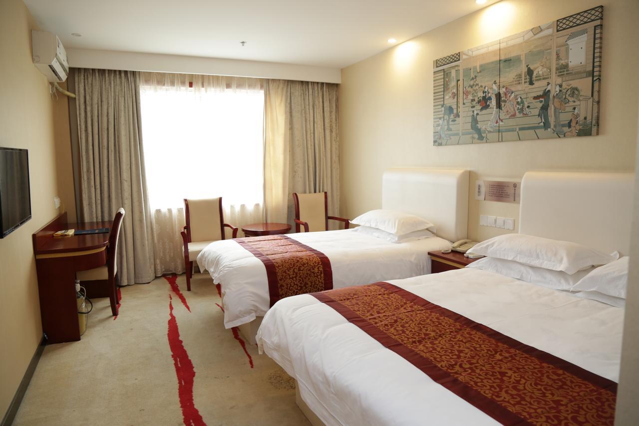 Crown Crystal Hotel Sanghaj Kültér fotó