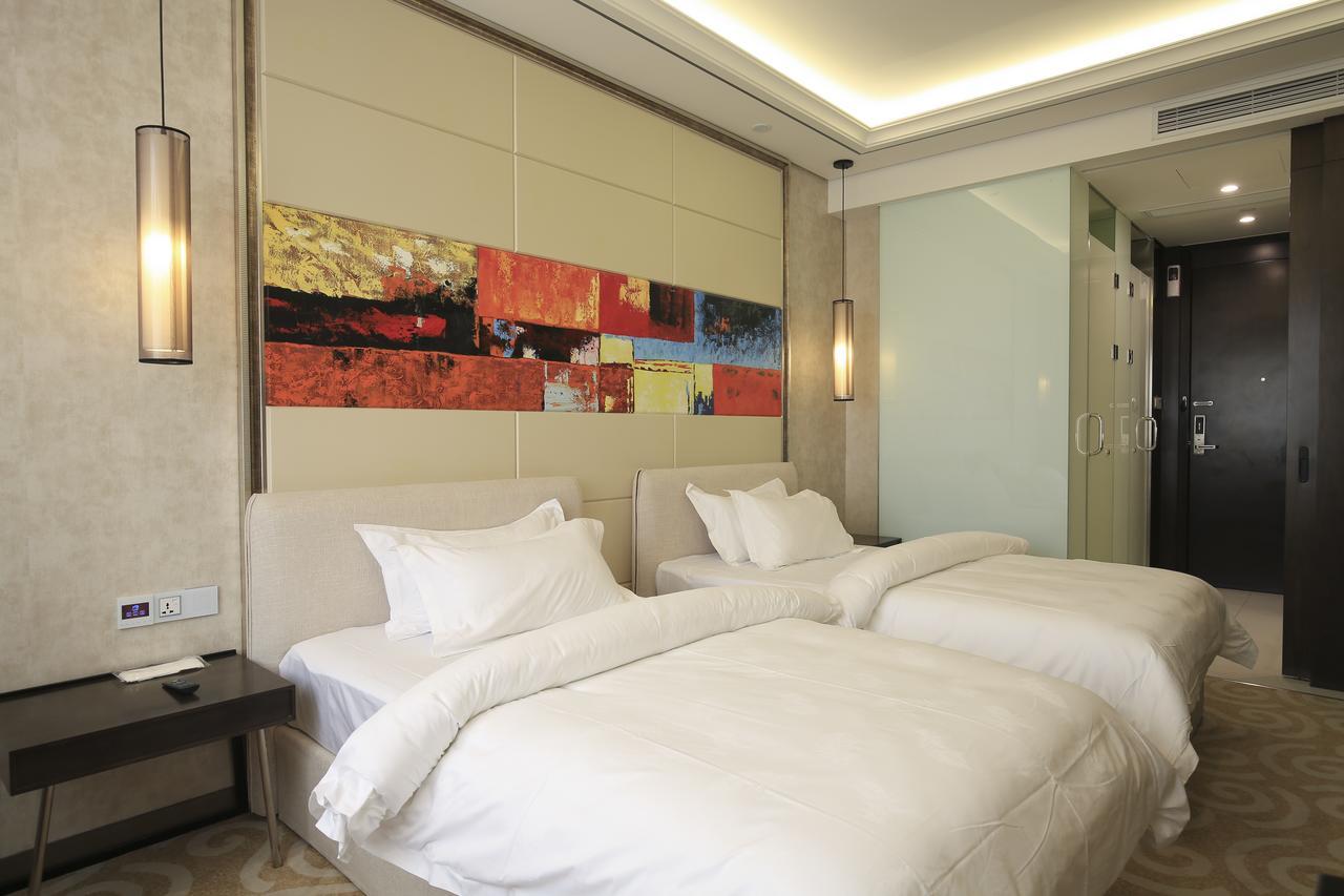 Crown Crystal Hotel Sanghaj Kültér fotó